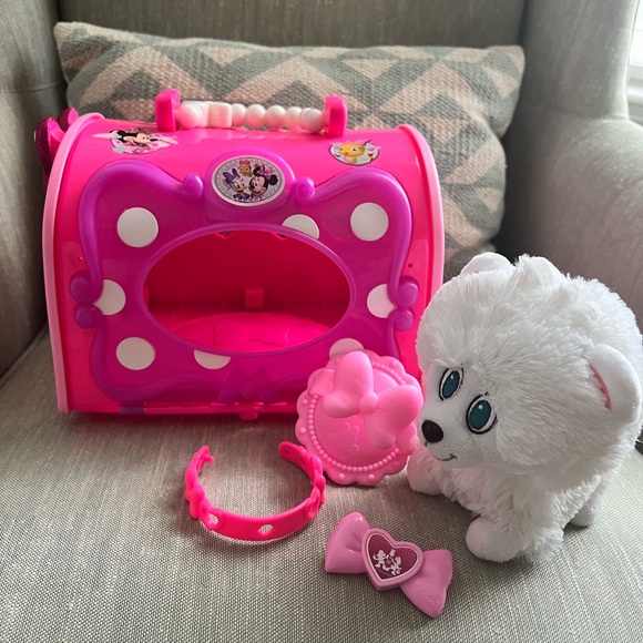 Disney Minnie's Happy Helpers Pet Carrier with Puppy & accessories Set Pink - Picture 2 of 13